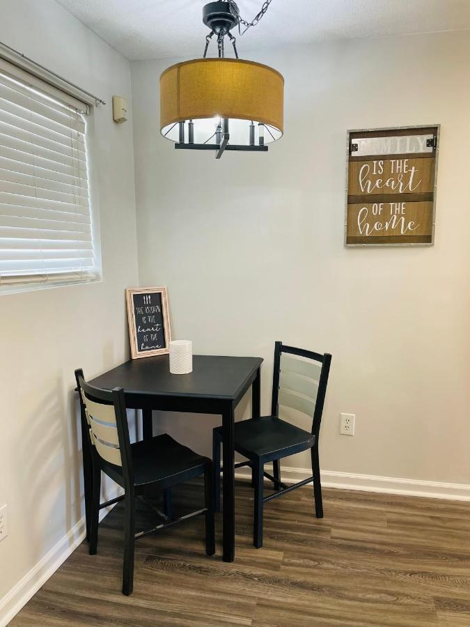 Spacious 1King Bd/2Queen Bd/* 1 Mile From I-85 Lexington Luaran gambar
