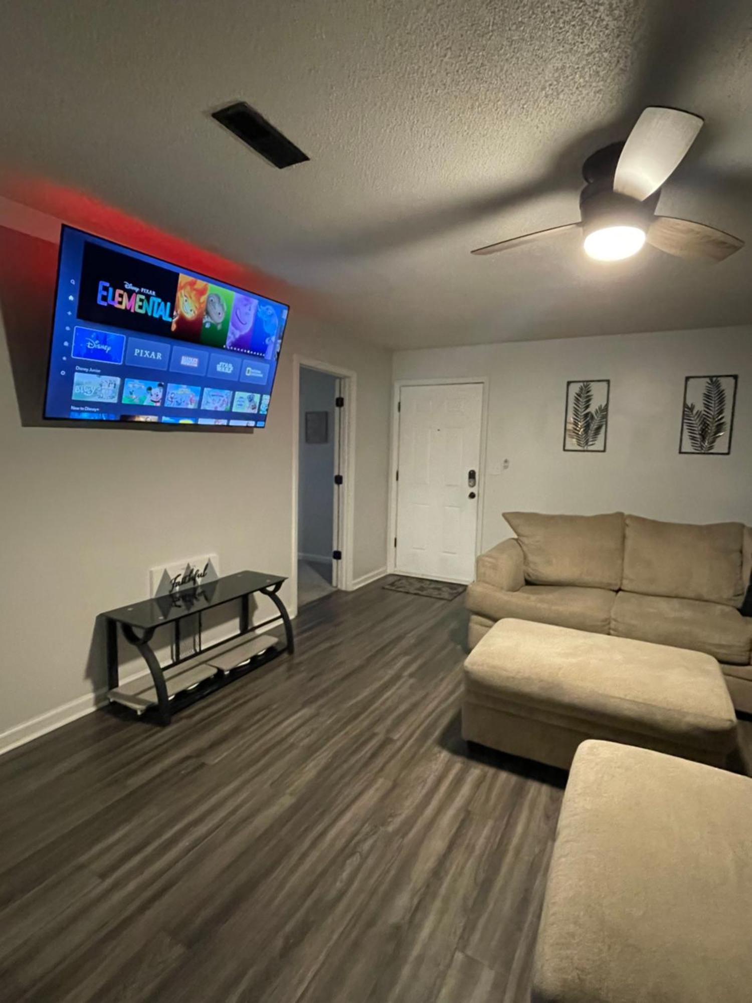 Spacious 1King Bd/2Queen Bd/* 1 Mile From I-85 Lexington Luaran gambar