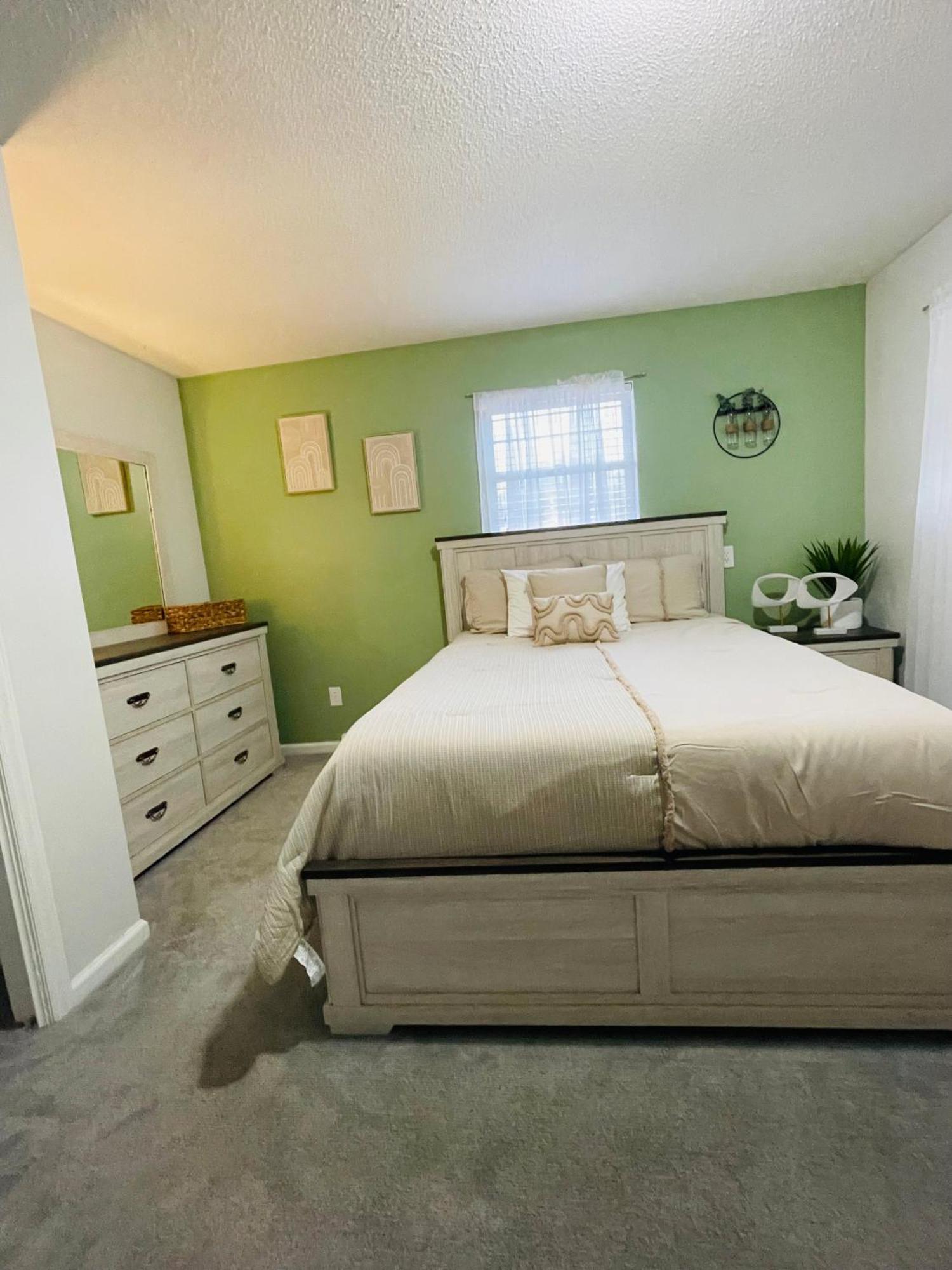 Spacious 1King Bd/2Queen Bd/* 1 Mile From I-85 Lexington Luaran gambar